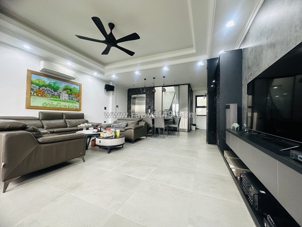 Vip, bán nhà lạc long quân, ô tô vào nhà, 7 tầng thang máy, chỉ nhỉnh 20 tỷ