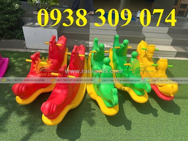 Xe chòi chân mầm non,bập bênh nhựa mầm non,bập bênh đôi nhựa