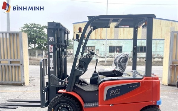 Xe nâng heli của nước nào