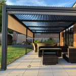 Xu hướng 2026: mái xếp nhôm tự động thay thế mái bạt truyền thống