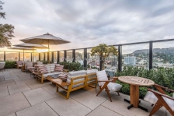 Xu hướng thiết kế quán cafe sân thượng đẹp thu hút khách hàng