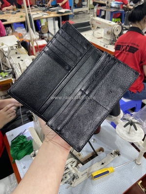 Xưởng gia công phụ kiện da cho thương hiệu thời trang