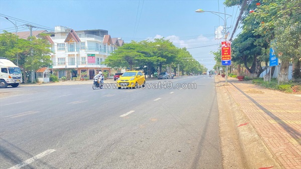 10m mặt tiền lê hồng phong, trung tâm đức trọng, lâm đồng