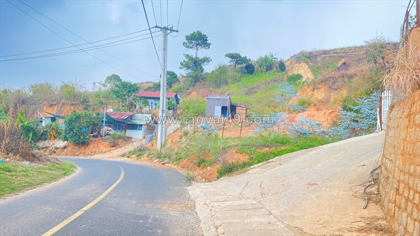 Bán 1 lô đất mặt tiền kim thạch, p7, đà lạt