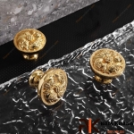 Bí quyết chọn tay nắm tủ đồng chuẩn phong thủy mang đến tài lộc cho gia chủ