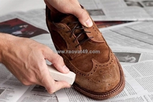 Cách vệ sinh và bảo quản giày bảo hộ lao động đúng cách