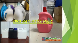 Can nhựa 5 lít đựng sơn dầu, can 2 lít đựng màu nước, bình nhựa 1 lít đựng dầu oliu