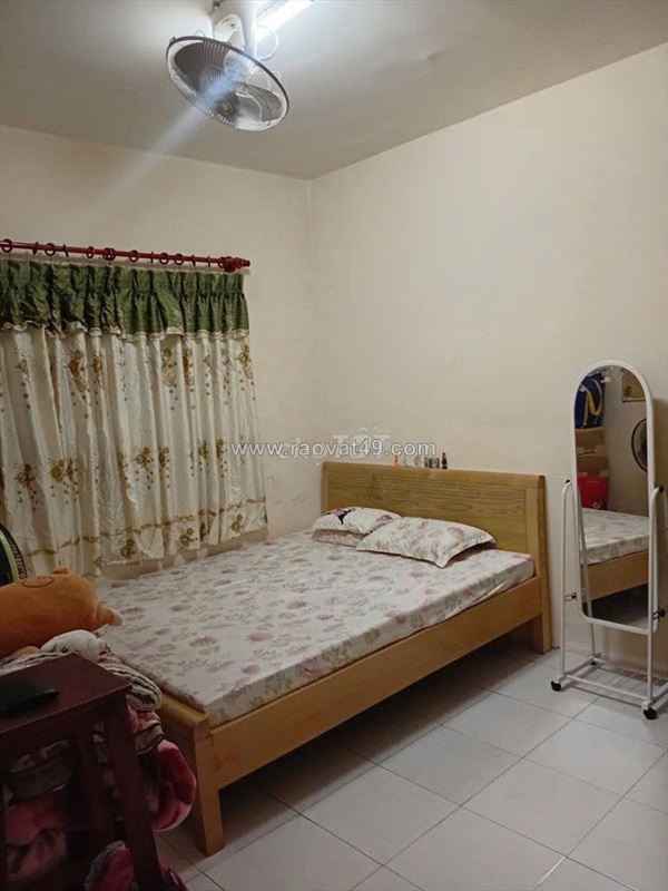 Chính chủ cần bán gấp căn hộ tầng trệt 52 m2 gồm 2 phòng ngủ, 1 wc, 1 phòng khách, 1 bếp