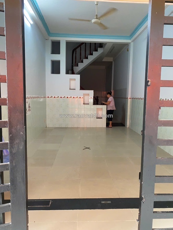 Cho thuê nhà nguyên căn hẻm xe hơi 4pn 3wc tại hoàng hoa thám - tân bình