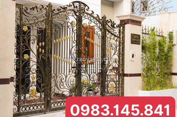 Cổng sắt 4 cánh mỹ thuật gia công tận xưởng