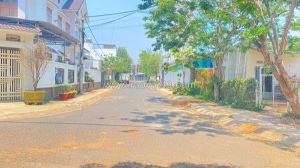 Đất 2 mặt tiền lô 90, trung tâm đức trọng, lâm đồng