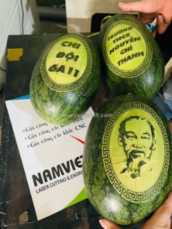 Dưa, dừa khắc laser - độc đáo, ý nghĩa