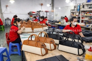 Gia công quà tặng đồ da cho đại hội – sự kiện – xưởng nhận làm theo thiết kế