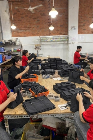 Gia công quà tặng đồ da cho doanh nghiệp – muốn khách nhớ, phải có sản phẩm riêng