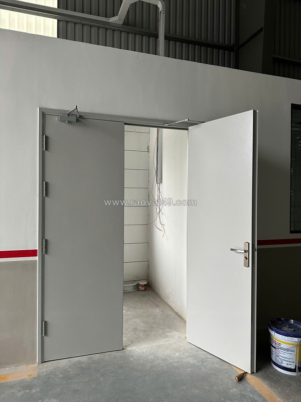 Giá cửa thép chống cháy tại tây nha trang – khánh hòa