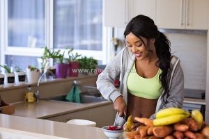 Khi nào ngực chảy xệ nhẹ cần phẫu thuật treo sa trễ