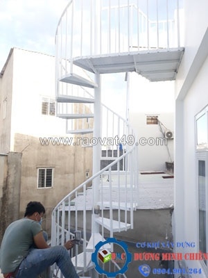 Mẫu cầu thang sắt đẹp