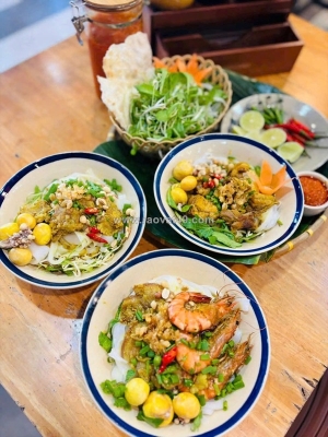 Mì quảng đà nẵng tuyển nv phụ bếp & phục vụ làm ở thủ đức