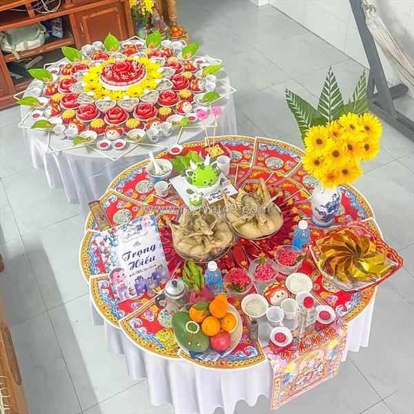Nên chọn gà hay vịt khi cúng đầy tháng, thôi nôi cho bé?