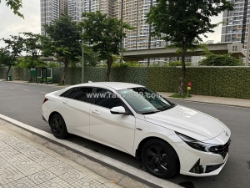 Phiên bản: elantra 1.6 đặc biệt