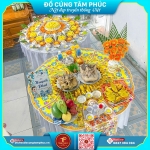 Sắc vàng tài lộc trên mâm cúng mụ cho bé trai