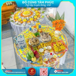 Sắc vàng tài lộc trên mâm cúng mụ cho bé trai