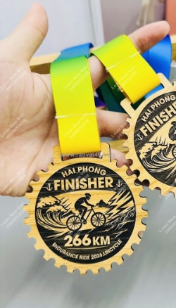 Sản xuất huy chương sự kiện thể thao – làm huy chương gỗ giá rẻ tại hcm