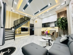 Thân gởi 🌹1% +2 chỉ vàng 9999❤️nhờ ace bán giúp bán nhà kiệt 356 hoàng diệu - hải châu