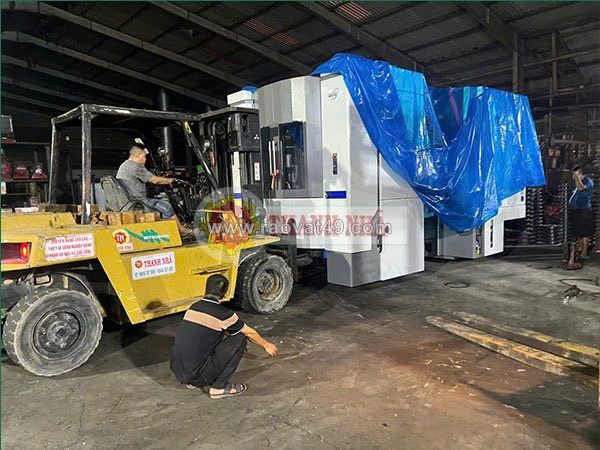 Thuê xe cẩu thanh nhã uy tín an toàn giá rẻ