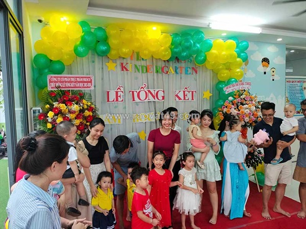 Top 5 điều cần biết khi tổ chức tiệc liên hoan cuối năm cho con