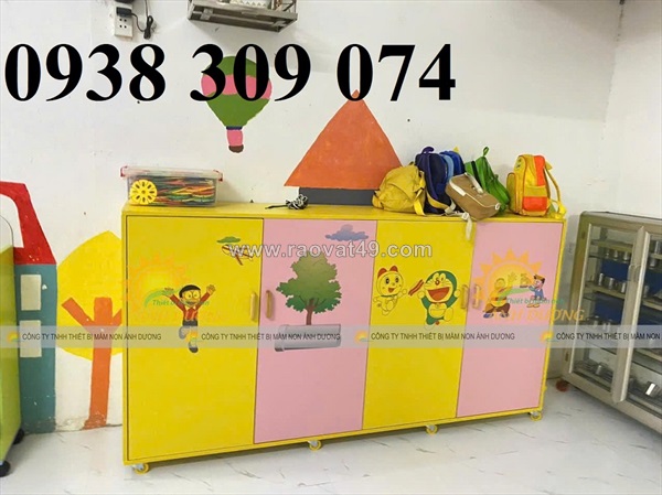 Tủ chăn gối mầm non bằng gỗ, tủ đựng chăn gối trẻ em mn