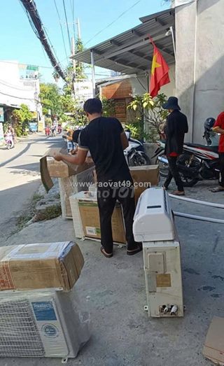 Tuyển 2 thợ chính và 2 học việc điện lạnh bao ăn ở tại q12
