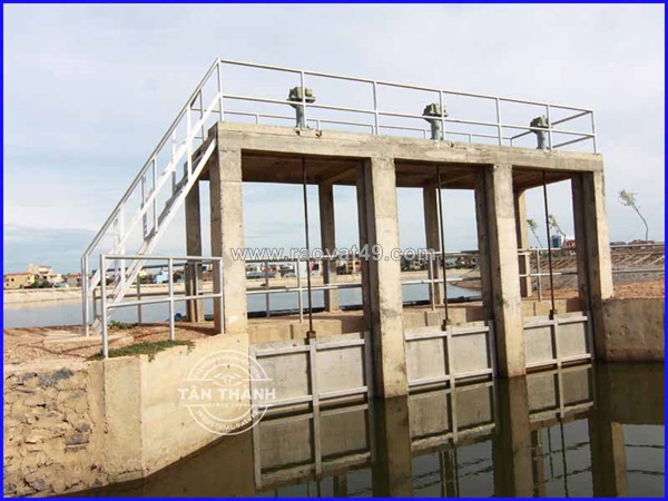 Van cửa phai penstock trong hệ thống thủy lợi và xử lý nước: phân tích chuyên sâu từ cấu trúc đến ứng dụng thực tế