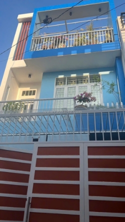 Bán nhà đúc 2,5 tấm hẻm 142 đường số 339 p. phước long b, q9 cũ
