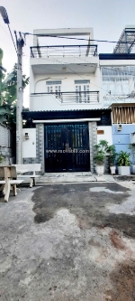 Bán nhà khu dân trí cao an ninh tốt đường số 6 linh xuân thủ đức tphcm lh0909428959.
