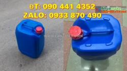 Can đựng hóa chất 25 lít màu đỏ, can nhựa 20 lít màu xanh lá đựng hóa chất