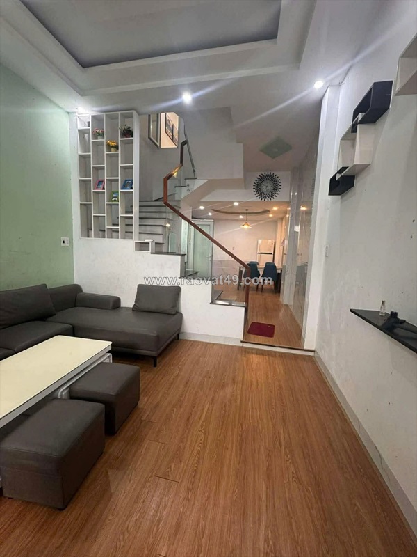 Cho thuê nhà 3 tầng full nội thất kiệt hà huy tập(kiệt sát đường chính cách vài bước chân)