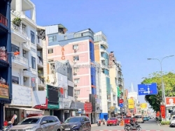 Cho thuê văn phòng quận 3, mặt tiền đẹp, có thang máy, tổng diện tích sàn 663 m²