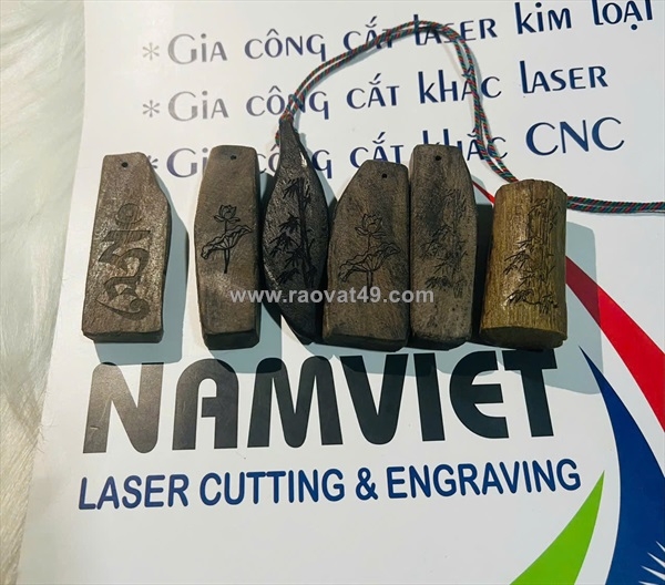 ~/Img/2026/5/da-go-thom-khac-laser-theo-yeu-cau-02.jpg