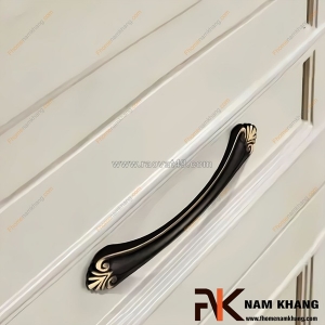 Đừng chọn tay nắm tủ theo cảm tính nếu bạn muốn không gian thật sự đẵng cấp