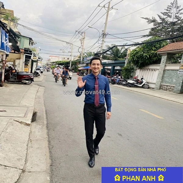 Đúng là "nhất cận thị, nhị cận giang". nhà phố 2 tầng có sẵn hđt 90 triệu mà chỉ có 5 đồng hơn.
