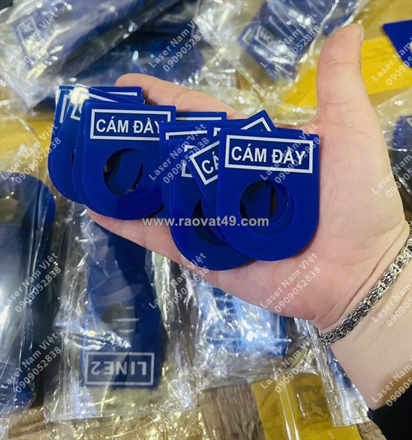 Gia công cắt khắc laser mica theo yêu cầu - nhanh & sắt nét