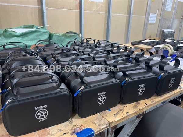 Gia công đồ da theo mẫu riêng – nhận sản xuất cho local brand từ a-z