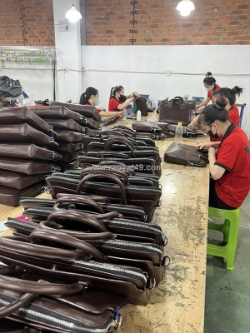 Gia công quà tặng đồ da cao cấp – nhận làm theo mẫu