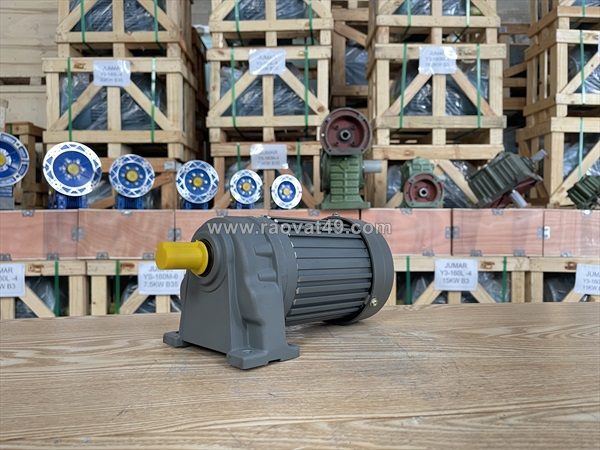 Giải pháp truyền động tối ưu cho nhà máy: động cơ giảm tốc 3 pha dưới 5.5kw từ hà thanh motor!
