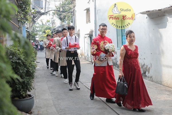 Hỷ phục bưng quả plussize – team đông càng phải đặt sớm