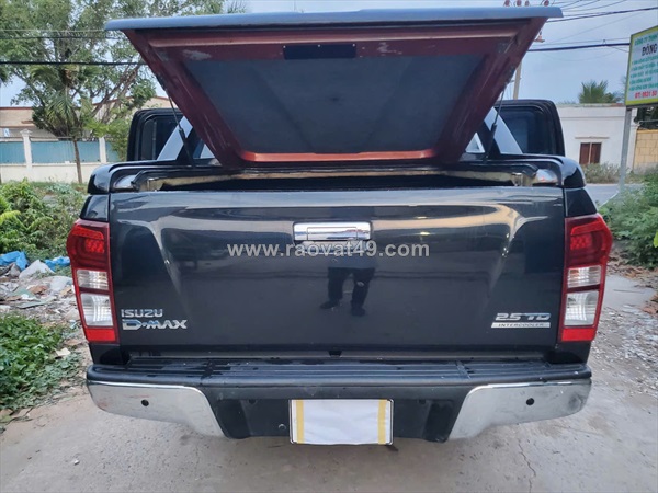 Isuzu d-max 2017 số sàn 1 cầu – máy số zin, giá mềm