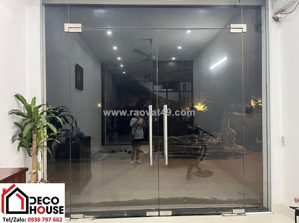 Kinh nghiệm chọn đơn vị thi công cửa kính cường lực tại yên hòa