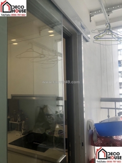 Mẫu cửa kính cường lực kéo ngang đẹp được ưa chuộng ở láng