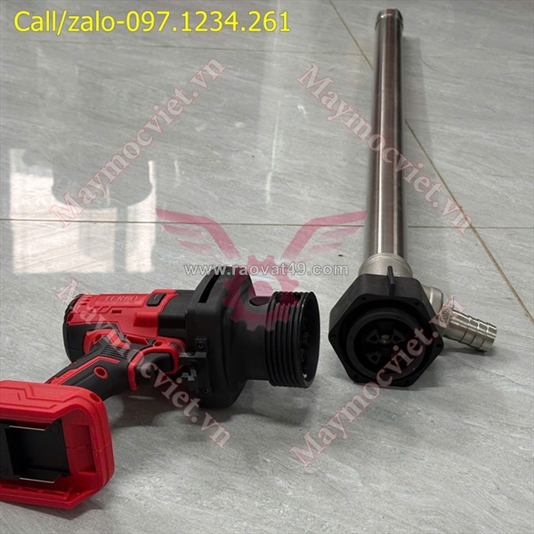 Máy dầu nhớt chạy pin turbo tbb750 giá rẻ